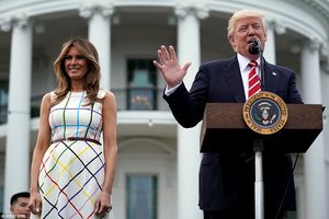 41A8956800000578-4631096-Donald_Trump_delivers_remarks_as_he_hosts_a_Congressional_picnic-a-53_1498181895677.jpg