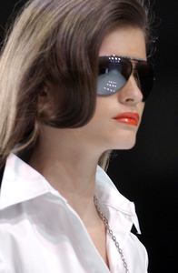 Valentino SS04 Details CC 012.jpg