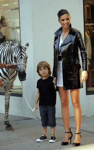 Adriana Lima Maybelline zebra photoshoot (12).jpg