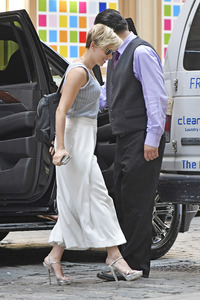    scarjo110617BZNimage2.jpg
