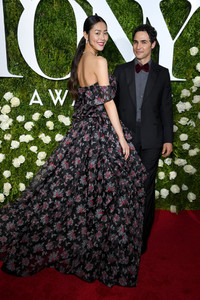 Liu+Wen+2017+Tony+Awards+Arrivals+IKyO6j3i7GDx.jpg