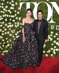 Liu+Wen+2017+Tony+Awards+Arrivals+JytBEiB2QISx.jpg