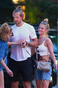    ninaa120617BZNimage122.jpg