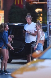    ninaa120617BZNimage130.jpg