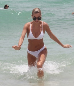   haileyb120617BZNimage111.jpg