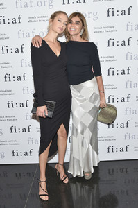 Carolyn+Murphy+French+Institute+Alliance+Francaise+iDk1lU9oBaRx.jpg