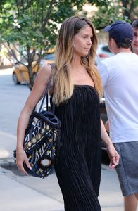   hklum130617BZNimage21.jpg