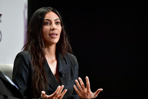 Kim+Kardashian+2017+Forbes+Women+Summit+q0BslymXBKOx.jpg