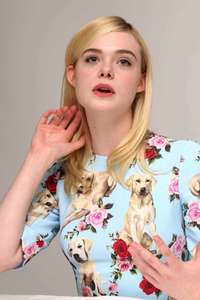 Elle-Fanning --The-Beguiled-Press-Conference--02.jpg
