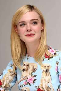 Elle-Fanning --The-Beguiled-Press-Conference--05.jpg