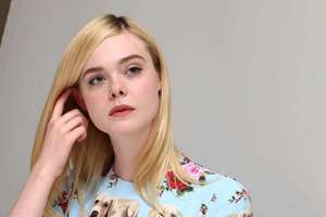 Elle-Fanning --The-Beguiled-Press-Conference--09.jpg
