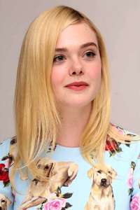 Elle-Fanning --The-Beguiled-Press-Conference--17.jpg