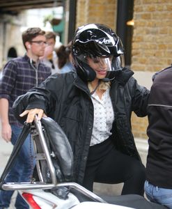    hollyw160617BZNimage37.jpg