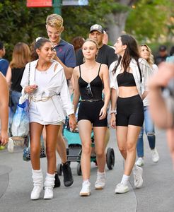   lrd170617BZNimage9.jpg