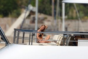       gpaltrow190617BZNimage130.jpg
