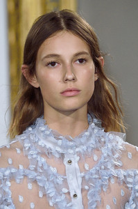 Mali Koopman Francesco_Scognamiglio_Fall_2016_Details_DAxMygBRziox.jpg