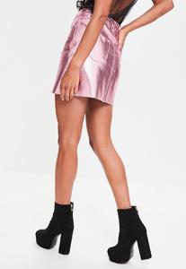 594b34b8c292d_pink-coated-metallic-denim-mini-skirt3.thumb.jpg.28131bfad24f21736ec250e28c4d25e1.jpg