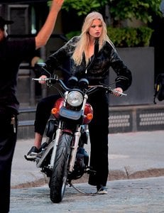 daphneg230617BZNimage3.jpg