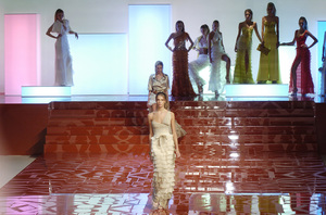 Valentino SS05 show2 CC 035.jpg