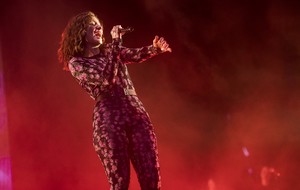        lorde240617image6.jpg