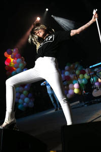 Miley Cyrus performs on stage during the 2017 BLI Summer Jam at Nikon at Jones Beach Theater on June 16, 2017 in Wantagh, New York 4.jpg