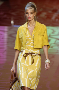 Valentino SS05 show2 CC 107.jpg