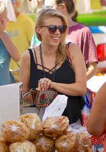      jsweetin260617image108.jpg