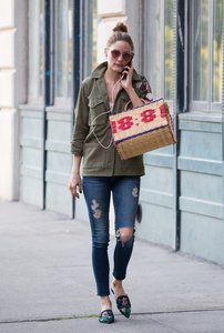         oliviap270617image117.jpg