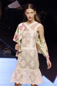 Valentino SS06 CC 044.jpg