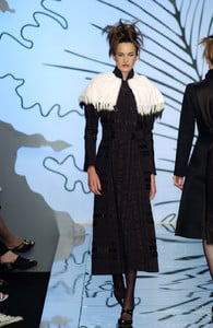 Valentino+Fall+2001+8K0SpdTNrtwx.jpg