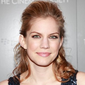 Anna-Chlumsky-Photo.thumb.jpg.56f2ae3e063da48d9b541103bd80ec97.jpg