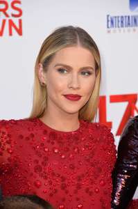 Claire-Holt--47-Meters-Down-Premiere-in-Los-Angeles--07.jpg