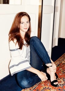 Coveteur_Kaya_Scodelario_043-835x1170.thumb.jpg.2467dcea18da4ab8cdd66576b1bbd93f.jpg