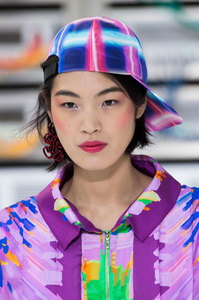 DETAILS_CHANEL_SS17_CHIHARU1.jpg