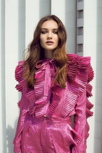 ELLE-Kazakstan-June-2017-Nathalie-Nyren-by-Daniela-Rettore-2.thumb.jpg.e0f8c8aeb7ce04bb94d72b8edb399274.jpg