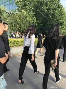 EVENTS_ARRIVAL_FENDI_BEIJING_JUNE17_LIU4.jpg