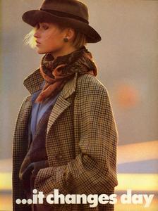 Feurer_Vogue_US_September_1984_12.thumb.jpg.05009fd8c08af02665498b7025c48136.jpg