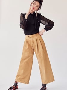 Free-People-Modern-Romance-June-2017-Lookbook05.thumb.jpg.946cdaa43cca6c64c0a5bbed66fe71ae.jpg
