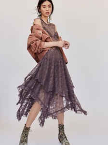 Free-People-Modern-Romance-June-2017-Lookbook06.thumb.jpg.fa16857a3407e3cdbaaeef5392b01f2e.jpg