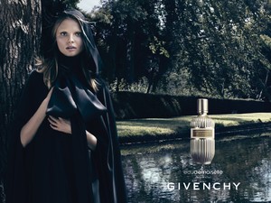 Givenchy-_Eaudemoiselle-_Bois-de-_Oud-_DP-1024x768.jpg