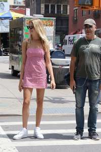 Hailey-Clauson-in-Mini-Dress--02.thumb.jpg.e8c43ff4e3f3272f795c9b8b93b70cf8.jpg