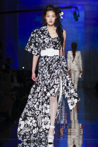 Jean-Paul-Gaultier-Couture-SS17-Paris-1031-1485357639-bigthumb.jpg
