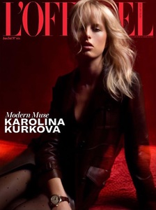 Karolina-Kurkova-LOfficiel-Singapore-June-July-2017-Cover-Editorial01.thumb.jpg.18f95cf0a781eb96f13fdb1838354973.jpg