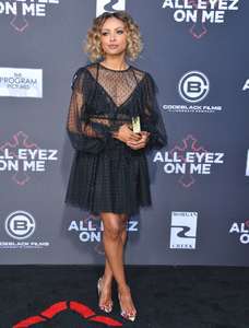 Kat-Graham--All-Eyez-On-Me-Premiere--01.thumb.jpg.2a28024c8eff82ea5cf473b897fa91b7.jpg