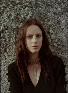 Kaya-Scodelario-Wonderland-Magazine-Summer-2017-Photoshoot01.thumb.jpg.ef6ff7fbeada09f84fb1c3fba11a0423.jpg