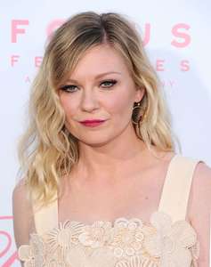 Kirsten-Dunst--The-Beguiled-Premiere-in-Los-Angeles--15.jpg