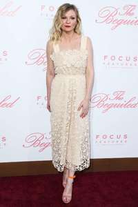 Kirsten-Dunst--The-Beguiled-Premiere-in-Los-Angeles--37.jpg