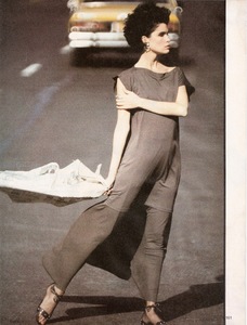 Kohli_Vogue_US_January_1984_06.thumb.jpg.82b3f816dcbc3d6659cb3f2e72bc04b6.jpg