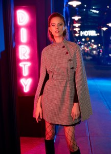 LOfficiel-Singapore-July-2017-Nicole-Pollard-by-Michael-Paniccia-1-3.thumb.jpg.63b2fa4eb53ae702ee65bea06b77b27a.jpg