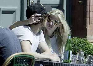 Lara-Stone-with-her-boyfriend-out-in-London--40.jpg
